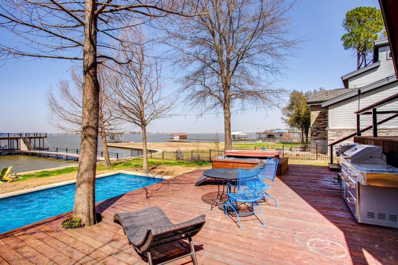 Cedar Creek Lakefront Vacation Rental With Pool Gun Barrel City Екстер'єр фото