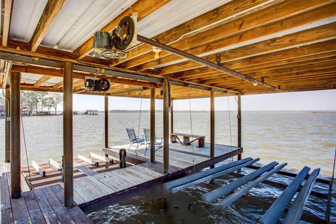 Cedar Creek Lakefront Vacation Rental With Pool Gun Barrel City Екстер'єр фото
